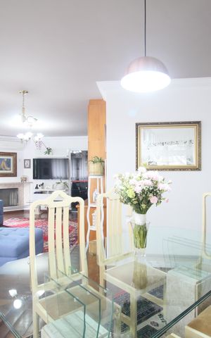 Apartamento para alugar com 162m², 4 quartos e 3 vagasSala