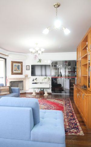 Apartamento para alugar com 162m², 4 quartos e 3 vagasSala