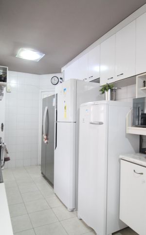 Apartamento para alugar com 162m², 4 quartos e 3 vagasCozinha