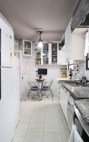 Apartamento para alugar com 162m², 4 quartos e 3 vagasCozinha
