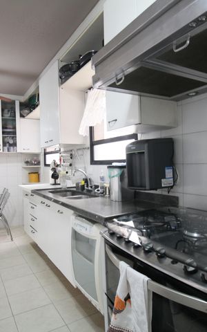 Apartamento para alugar com 162m², 4 quartos e 3 vagasCozinha