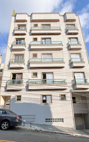 Apartamento à venda com 80m², 2 quartos e 1 vagaFachada + plaquinha