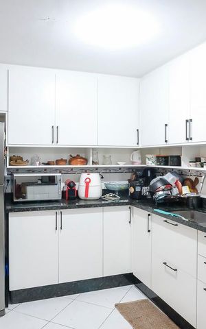 Apartamento à venda com 80m², 2 quartos e 1 vagaCozinha
