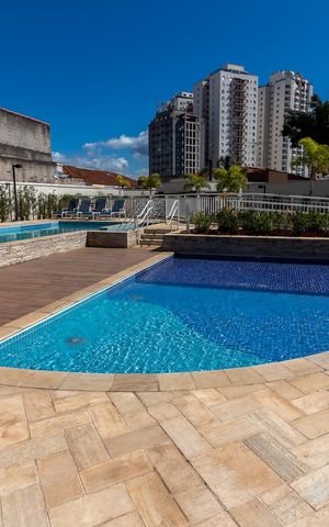 Apartamento à venda com 83m², 3 quartos e 2 vagasÁrea comum - Piscina