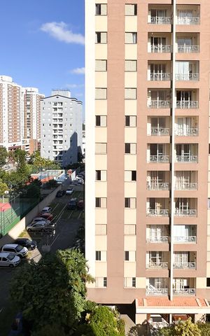 Apartamento à venda com 67m², 3 quartos e 1 vaga Apartamento à venda com 67m², 3 quartos e 1 vagaVista da Sacada