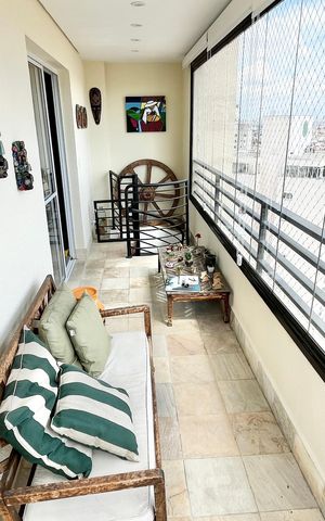 Apartamento à venda com 260m², 3 quartos e 4 vagasVaranda