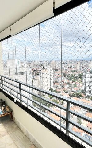 Apartamento à venda com 260m², 3 quartos e 4 vagasVaranda