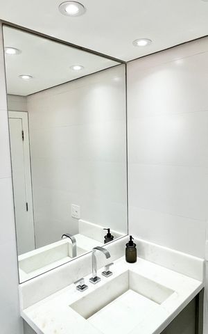 Apartamento à venda com 260m², 3 quartos e 4 vagasBanheiro da Suíte 1