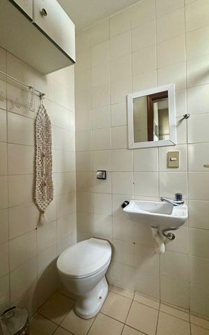 Apartamento à venda com 170m², 4 quartos e 3 vagas Apartamento à venda com 170m², 4 quartos e 3 vagasBanheiro de serviço