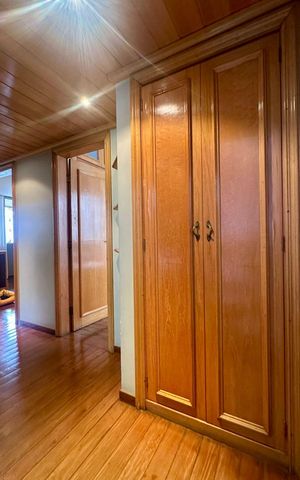 Apartamento à venda com 170m², 4 quartos e 3 vagas Apartamento à venda com 170m², 4 quartos e 3 vagasCorredor