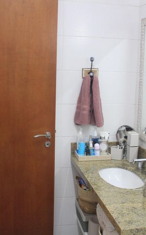 Apartamento à venda com 130m², 3 quartos e 2 vagasBanheiro da Suíte 1