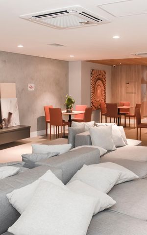 Studio para alugar com 25m², 1 quarto e sem vaga Studio para alugar com 25m², 1 quarto e sem vagaÁrea comum - Salão de festas