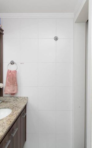 Apartamento à venda com 69m², 2 quartos e 1 vaga Apartamento à venda com 69m², 2 quartos e 1 vagaBanheiro da Suíte