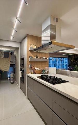 Apartamento à venda com 125m², 3 quartos e 2 vagas Apartamento à venda com 125m², 3 quartos e 2 vagasCozinha