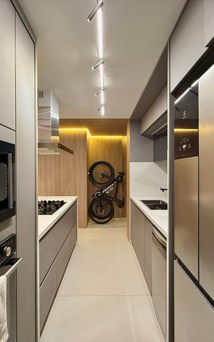 Apartamento à venda com 125m², 3 quartos e 2 vagas Apartamento à venda com 125m², 3 quartos e 2 vagasCozinha