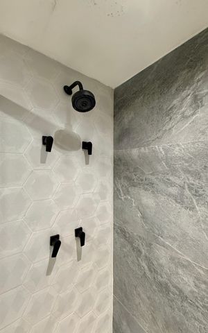 Apartamento à venda com 125m², 3 quartos e 2 vagas Apartamento à venda com 125m², 3 quartos e 2 vagasBanheiro Suíte 3