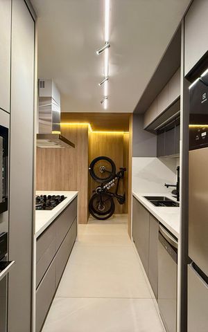 Apartamento à venda com 125m², 3 quartos e 2 vagas Apartamento à venda com 125m², 3 quartos e 2 vagasCozinha