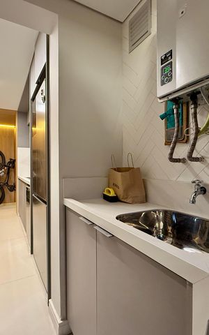 Apartamento à venda com 125m², 3 quartos e 2 vagas Apartamento à venda com 125m², 3 quartos e 2 vagasÁrea de Serviço