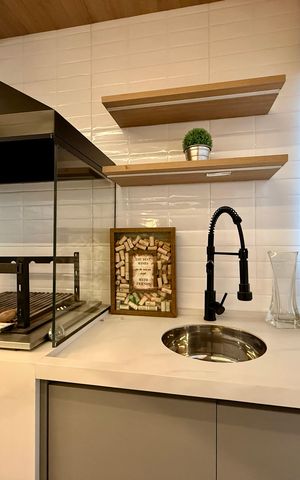 Apartamento à venda com 125m², 3 quartos e 2 vagas Apartamento à venda com 125m², 3 quartos e 2 vagasVaranda da Sala