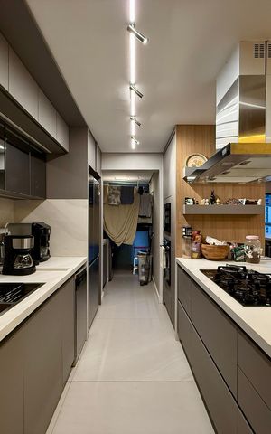 Apartamento à venda com 125m², 3 quartos e 2 vagas Apartamento à venda com 125m², 3 quartos e 2 vagasCozinha