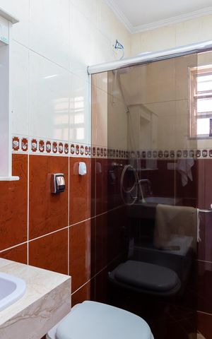 Casa à venda com 150m², 3 quartos e 2 vagasBanheiro 1