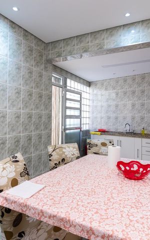 Casa à venda com 150m², 3 quartos e 2 vagasCozinha e Sala de Jantar