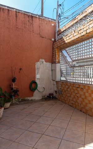 Casa à venda com 150m², 3 quartos e 2 vagasGaragem