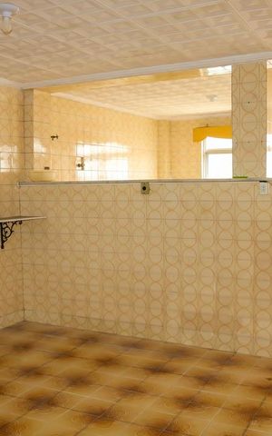Casa à venda com 112m², 2 quartos e 1 vaga Casa à venda com 112m², 2 quartos e 1 vagacopa-cozinha