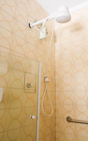 Casa à venda com 112m², 2 quartos e 1 vaga Casa à venda com 112m², 2 quartos e 1 vagaBanheiro 2
