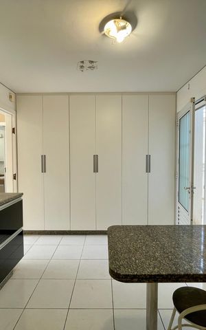 Apartamento à venda com 110m², 3 quartos e 1 vaga Apartamento à venda com 110m², 3 quartos e 1 vagaCozinha