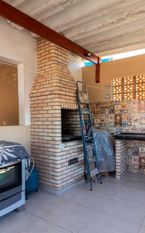 Casa à venda com 420m², 2 quartos e 5 vagasSalão