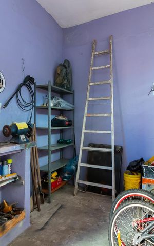 Casa à venda com 420m², 2 quartos e 5 vagasDepósito