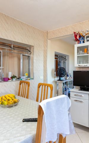Casa à venda com 420m², 2 quartos e 5 vagasCozinha e Sala de Jantar