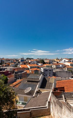 Casa à venda com 420m², 2 quartos e 5 vagasSalão - Vista