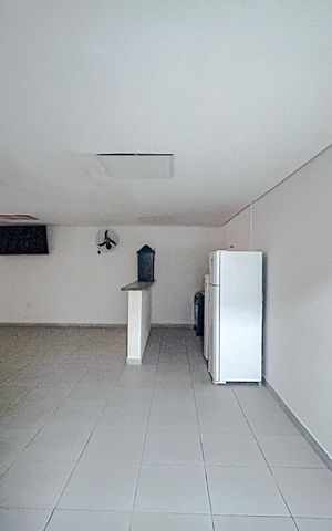Apartamento à venda com 26m², 1 quarto e sem vagaÁrea comum - Salão de festas