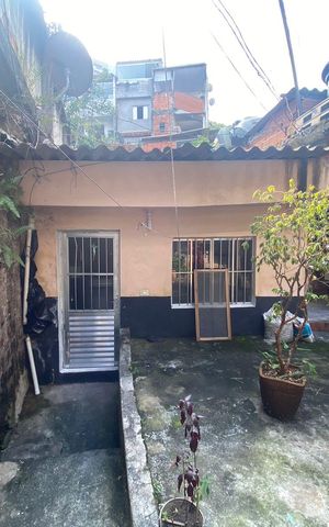 Casa à venda com 300m², 4 quartos e 4 vagas Casa à venda com 300m², 4 quartos e 4 vagasQuintal - Casa 3