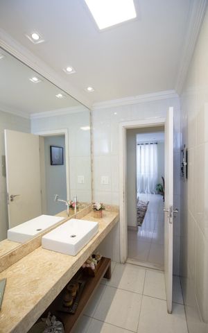 Casa à venda com 370m², 4 quartos e 4 vagas Casa à venda com 370m², 4 quartos e 4 vagasLavabo