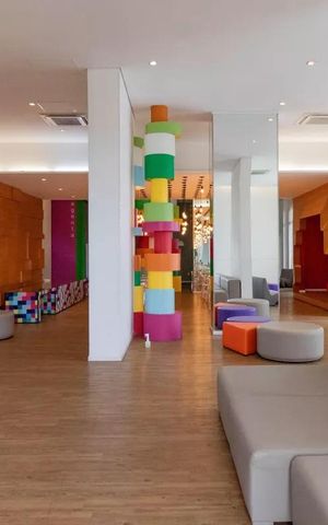 Apartamento à venda com 283m², 4 quartos e 3 vagas Apartamento à venda com 283m², 4 quartos e 3 vagasBrinquedoteca