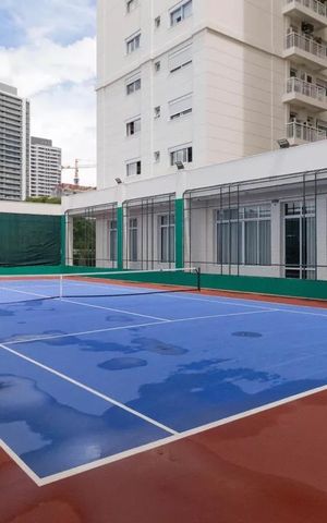 Apartamento à venda com 283m², 4 quartos e 3 vagas Apartamento à venda com 283m², 4 quartos e 3 vagasQuadra Esportiva