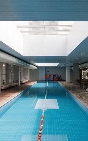 Apartamento à venda com 283m², 4 quartos e 3 vagas Apartamento à venda com 283m², 4 quartos e 3 vagasPiscina Coberta