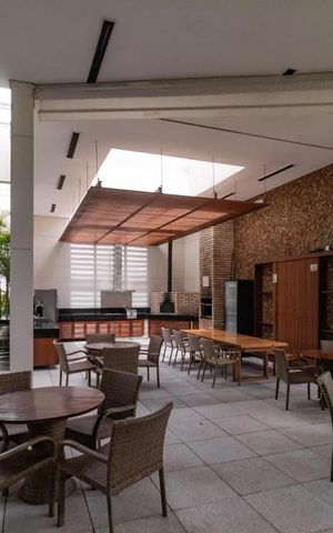 Apartamento à venda com 283m², 4 quartos e 3 vagas Apartamento à venda com 283m², 4 quartos e 3 vagasÁrea comum - Churrasqueira