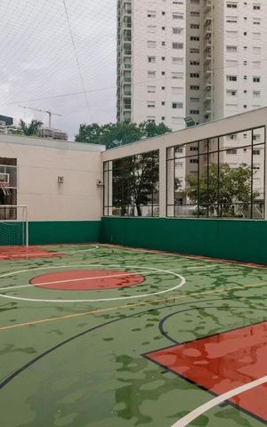 Apartamento à venda com 283m², 4 quartos e 3 vagas Apartamento à venda com 283m², 4 quartos e 3 vagasQuadra Esportiva