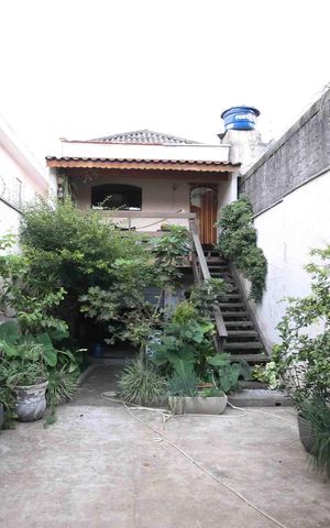 Casa à venda com 250m², 3 quartos e 6 vagas