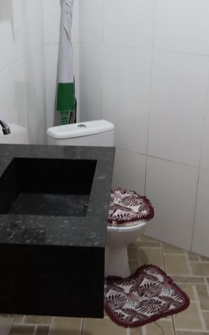 Casa à venda com 172m², 3 quartos e 3 vagasBanheiro de serviço