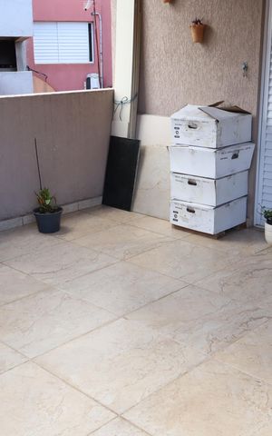 Casa à venda com 172m², 3 quartos e 3 vagasVaranda quarto 1
