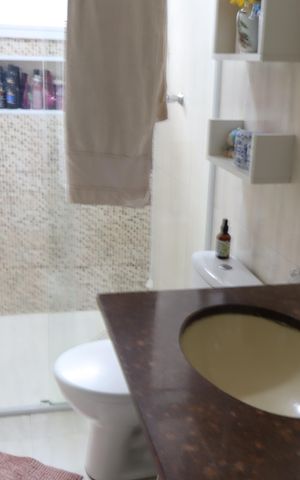 Casa à venda com 172m², 3 quartos e 3 vagasBanheiro social