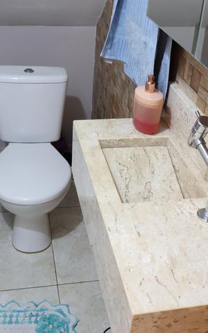 Casa à venda com 172m², 3 quartos e 3 vagasLavabo