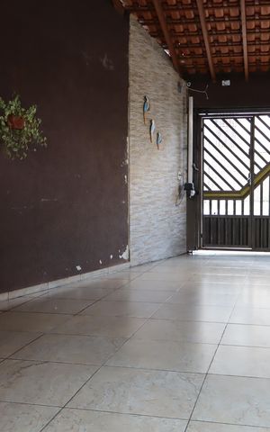 Casa à venda com 172m², 3 quartos e 3 vagasGaragem