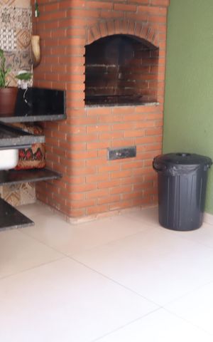 Casa à venda com 172m², 3 quartos e 3 vagasÁrea gourmet