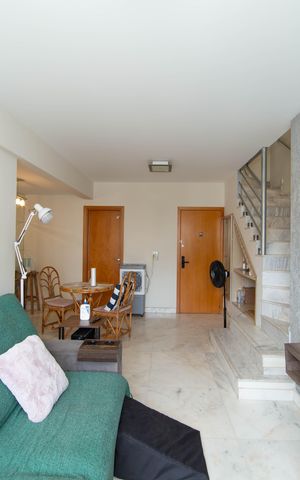 Apartamento à venda com 200m², 3 quartos e 4 vagas Apartamento à venda com 200m², 3 quartos e 4 vagasSALA